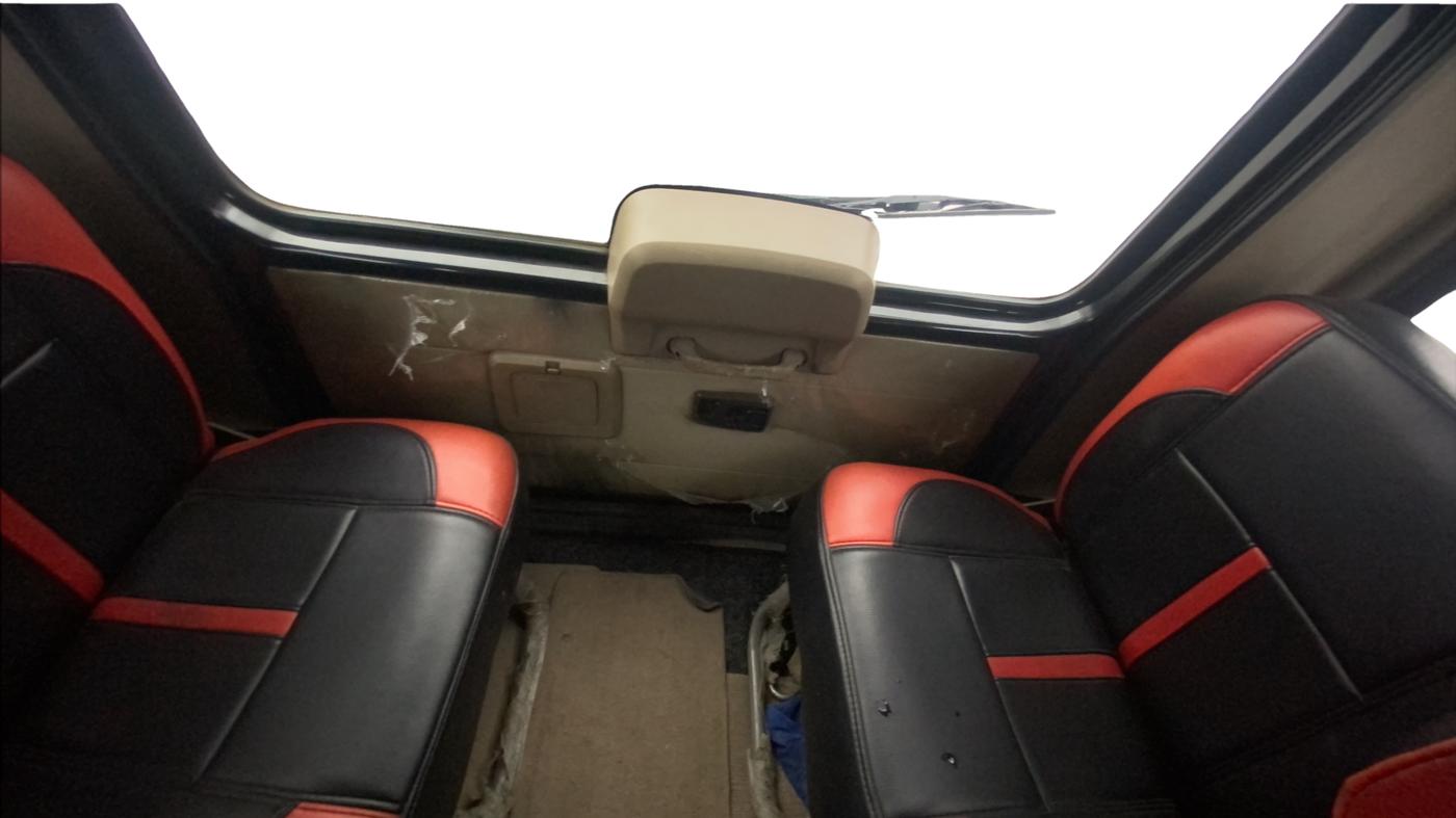 2012 Mahindra Bolero ZLX BS IV, Diesel, Manual, 1,07,666 km, Third Seat Row ( optional )