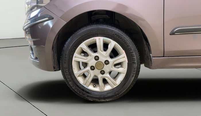 2017 Tata Tiago XZ PETROL, CNG, Manual, 84,453 km, Left Front Wheel