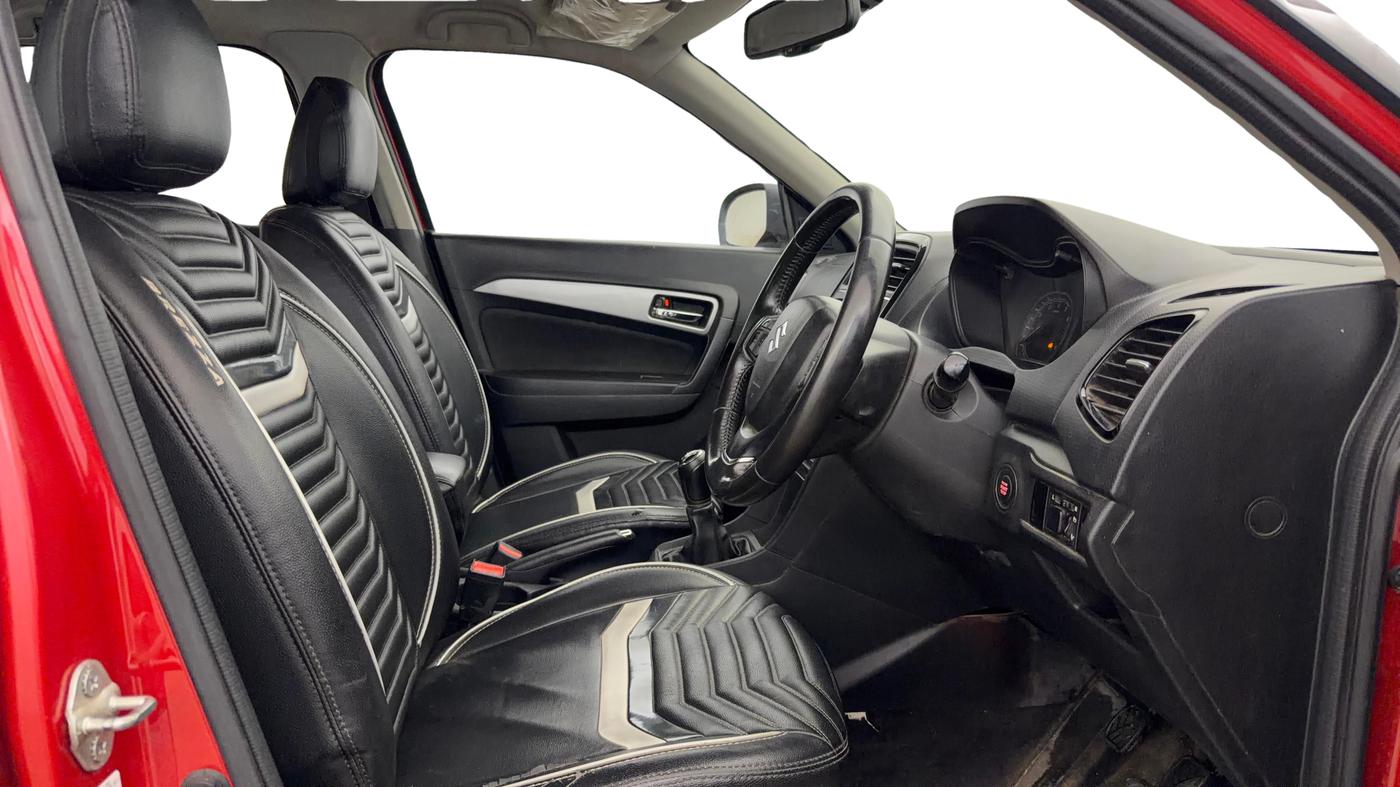 2020 Maruti Vitara Brezza ZXI PLUS DUAL TONE, Petrol, Manual, 93,621 km, Right Side Front Door Cabin