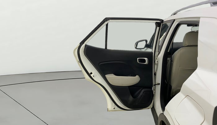 2022 Hyundai VENUE S (O) 1.0 TURBO IMT, Petrol, Manual, 7,077 km, LHS Rear Door