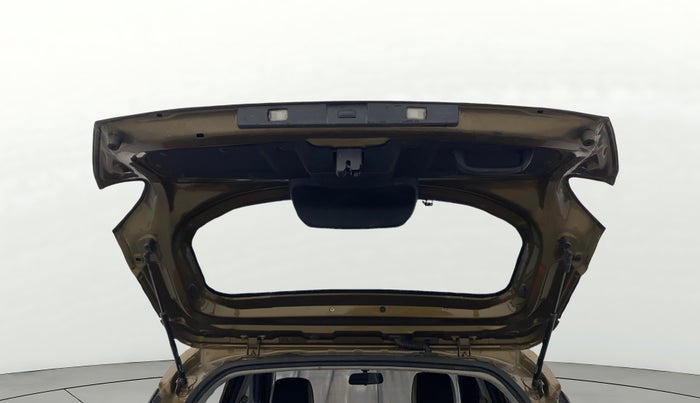 2022 Tata PUNCH ACCOMPLISHED AMT, Petrol, Automatic, 68,141 km, Boot Door Open