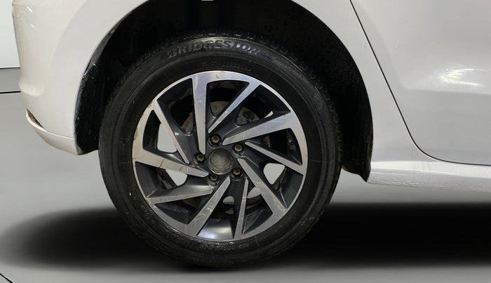 2018 Volkswagen Polo COMFORTLINE 1.0L MPI, Petrol, Manual, 60,082 km, Right Rear Wheel