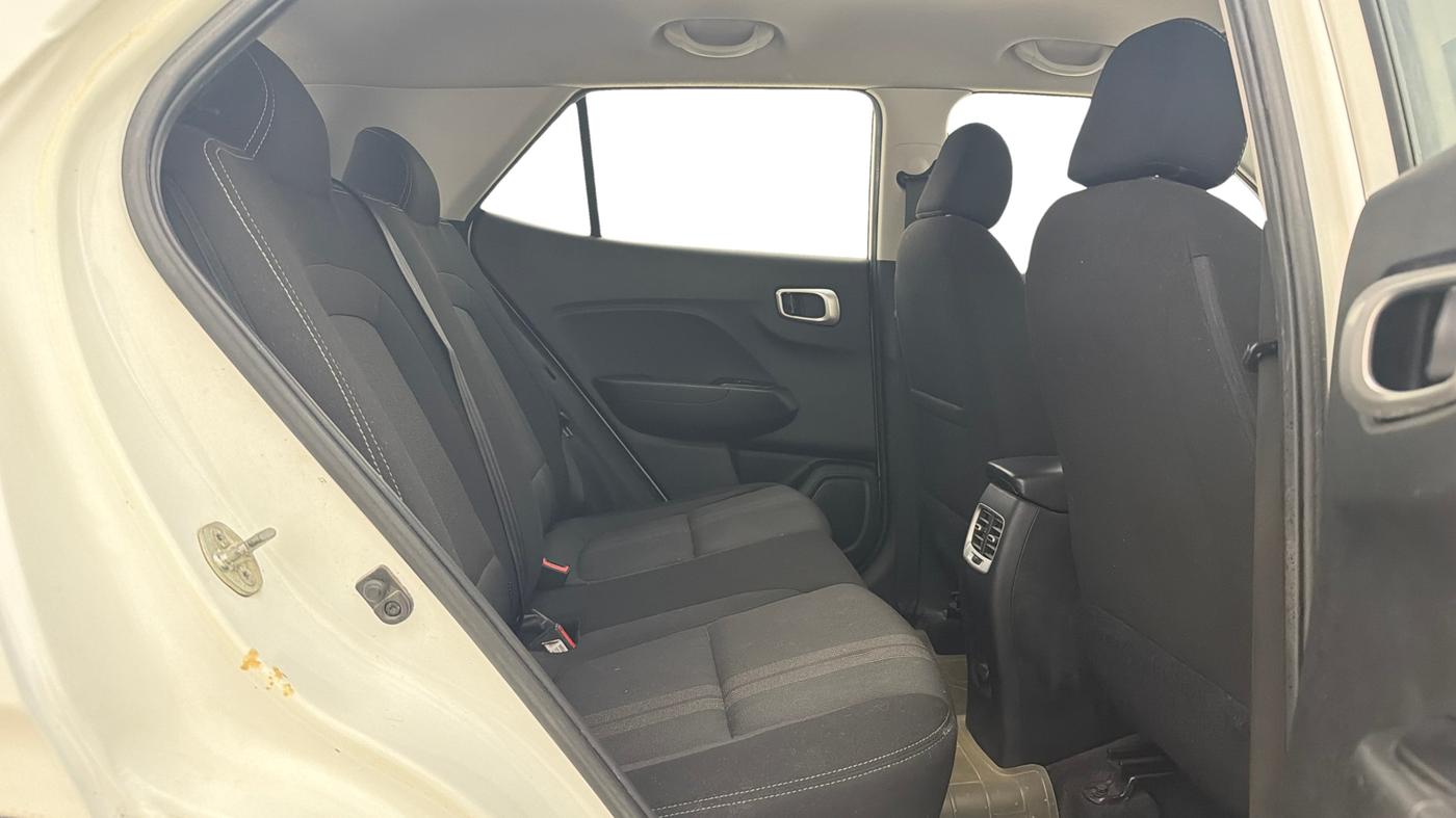 2021 Hyundai VENUE S 1.2, Petrol, Manual, 52,591 km, Right Side Rear Door Cabin