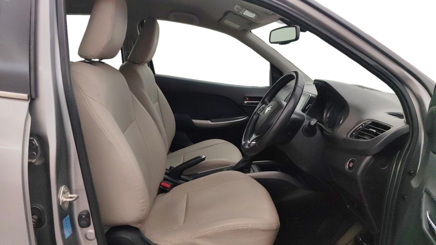 2020 Toyota Glanza V CVT, Petrol, Automatic, 70,863 km, Right Side Front Door Cabin