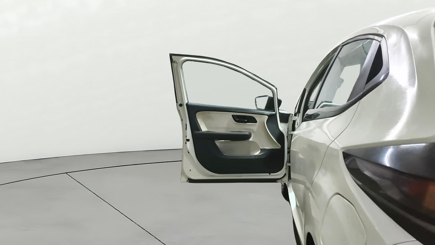 2021 Tata ALTROZ XM PLUS PETROL, Petrol, Manual, 32,740 km, LHS Front Door