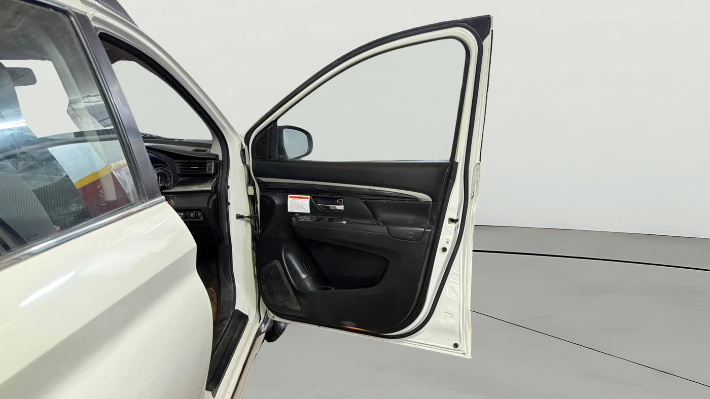 2023 Maruti XL6 ZETA CNG, CNG, Manual, 48,374 km, RHS Front Door