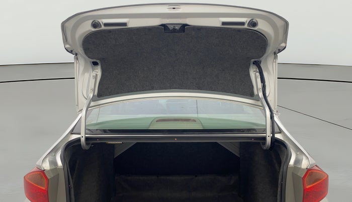 2016 Honda City 1.5L I-VTEC VX (O) MT, Petrol, Manual, 62,077 km, Boot Door Open