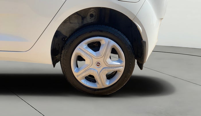 2023 Tata ALTROZ XT PETROL, Petrol, Manual, 27,189 km, Left Rear Wheel