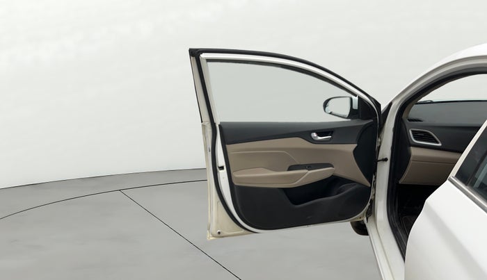 2018 Hyundai Verna 1.6 VTVT SX O, Petrol, Manual, 63,332 km, LHS Front Door