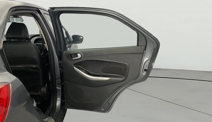2015 Ford New Figo TITANIUM 1.5 PETROL AT, Petrol, Automatic, 81,711 km, RHS Rear Door