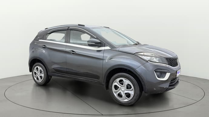 automotive where can i park a car for sale