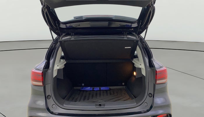 2023 MG ASTOR SAVVY 1.5 CVT S RED, Petrol, Automatic, 18,463 km, Boot Open Zoomed View