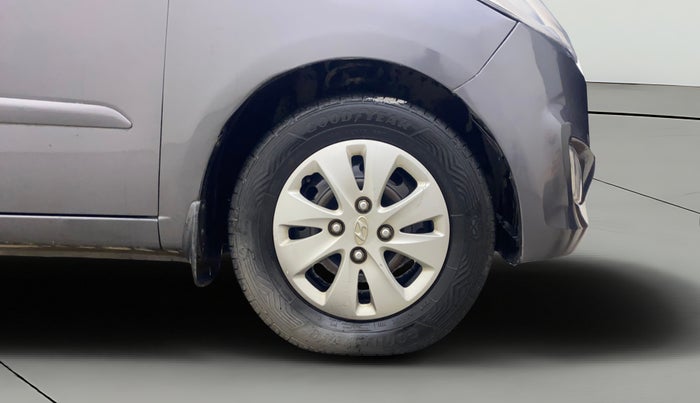 2012 Hyundai i10 ASTA 1.2 AT SUNROOF, Petrol, Automatic, 67,920 km, Right Front Wheel