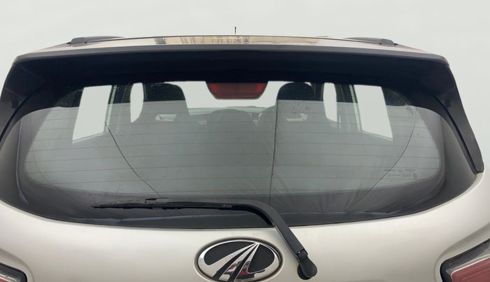 2018 Mahindra KUV 100 NXT K8 P 6 STR, Petrol, Manual, 83,476 km, Rear Windshield