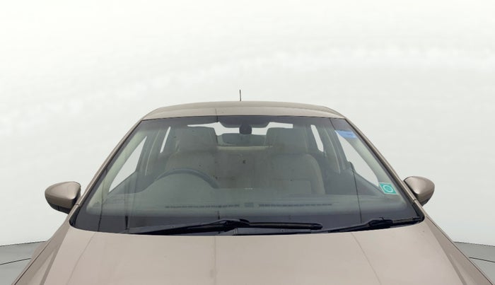 2018 Volkswagen Vento HIGHLINE PETROL AT, Petrol, Automatic, 73,295 km, Front Windshield