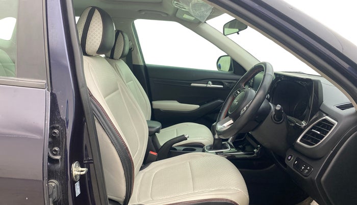 2022 KIA SELTOS HTK PLUS 1.5 IMT, Petrol, Manual, 39,717 km, Right Side Front Door Cabin