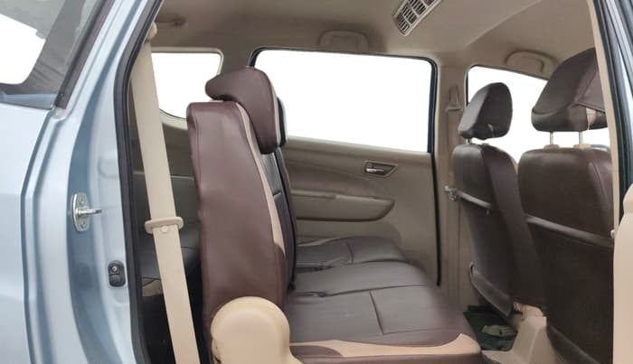 2015 Maruti Ertiga VXI CNG, CNG, Manual, 38,636 km, Right Side Rear Door Cabin