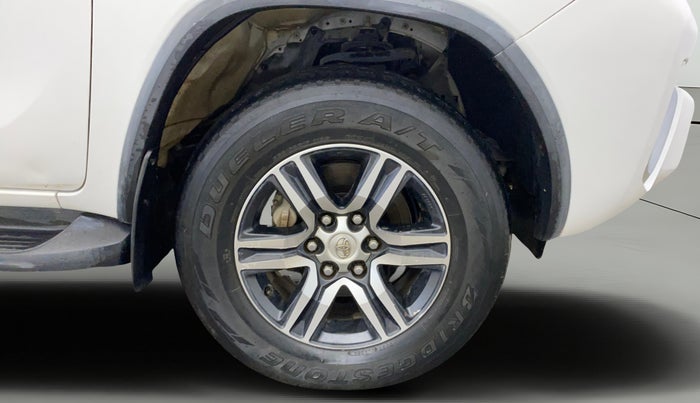 2018 Toyota Fortuner 2.8 4X2 MT, Diesel, Manual, 1,38,251 km, Right Front Wheel
