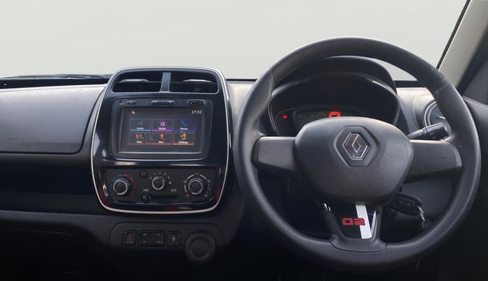 2017 Renault Kwid 1.0 RXT 02 Anniversary Edition, Petrol, Manual, 64,405 km, Steering Wheel Close Up