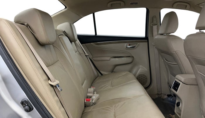 2021 Maruti Ciaz ALPHA 1.5 SHVS PETROL, Petrol, Manual, 35,973 km, Right Side Rear Door Cabin