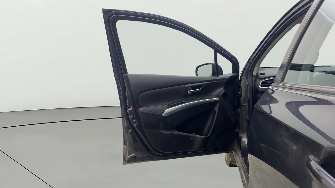 2022 Maruti S Cross ZETA 1.5, Petrol, Manual, 21,181 km, LHS Front Door