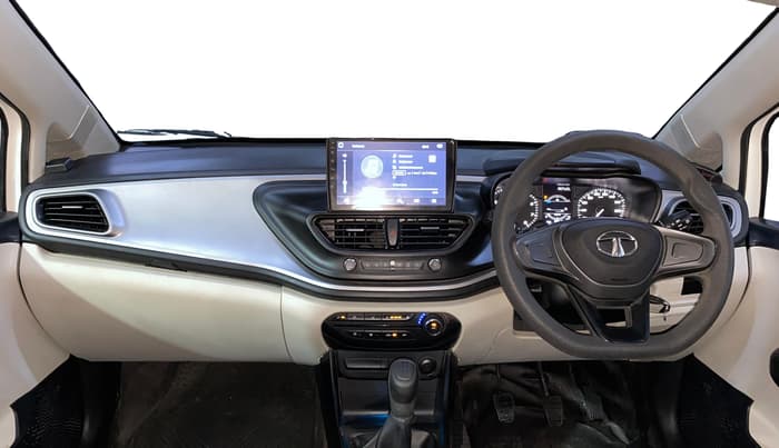 2023 Tata ALTROZ XE PLUS PETROL, Petrol, Manual, 20,497 km, Dashboard