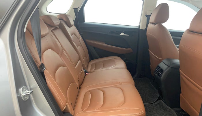 2021 MG HECTOR PLUS SELECT 2.0 DIESEL TURBO MT 7-STR, Diesel, Manual, 41,746 km, Right Side Rear Door Cabin