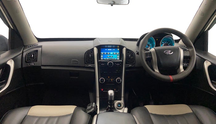 2019 Mahindra XUV500 W7, Diesel, Manual, 83,915 km, Dashboard