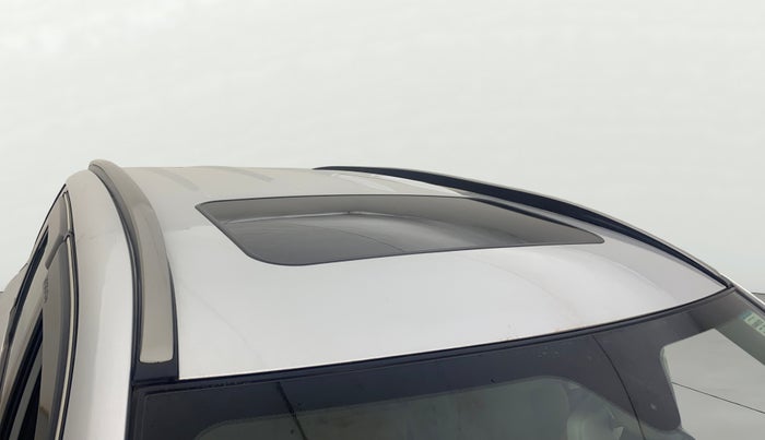 2018 Mahindra XUV500 W9 AT, Diesel, Automatic, 75,785 km, Roof