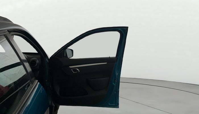 2022 Renault Kwid CLIMBER MT 1.0, Petrol, Manual, 13,136 km, RHS Front Door