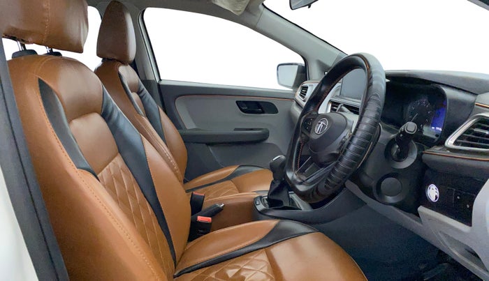 2020 Tata ALTROZ XT PETROL, Petrol, Manual, 47,402 km, Right Side Front Door Cabin