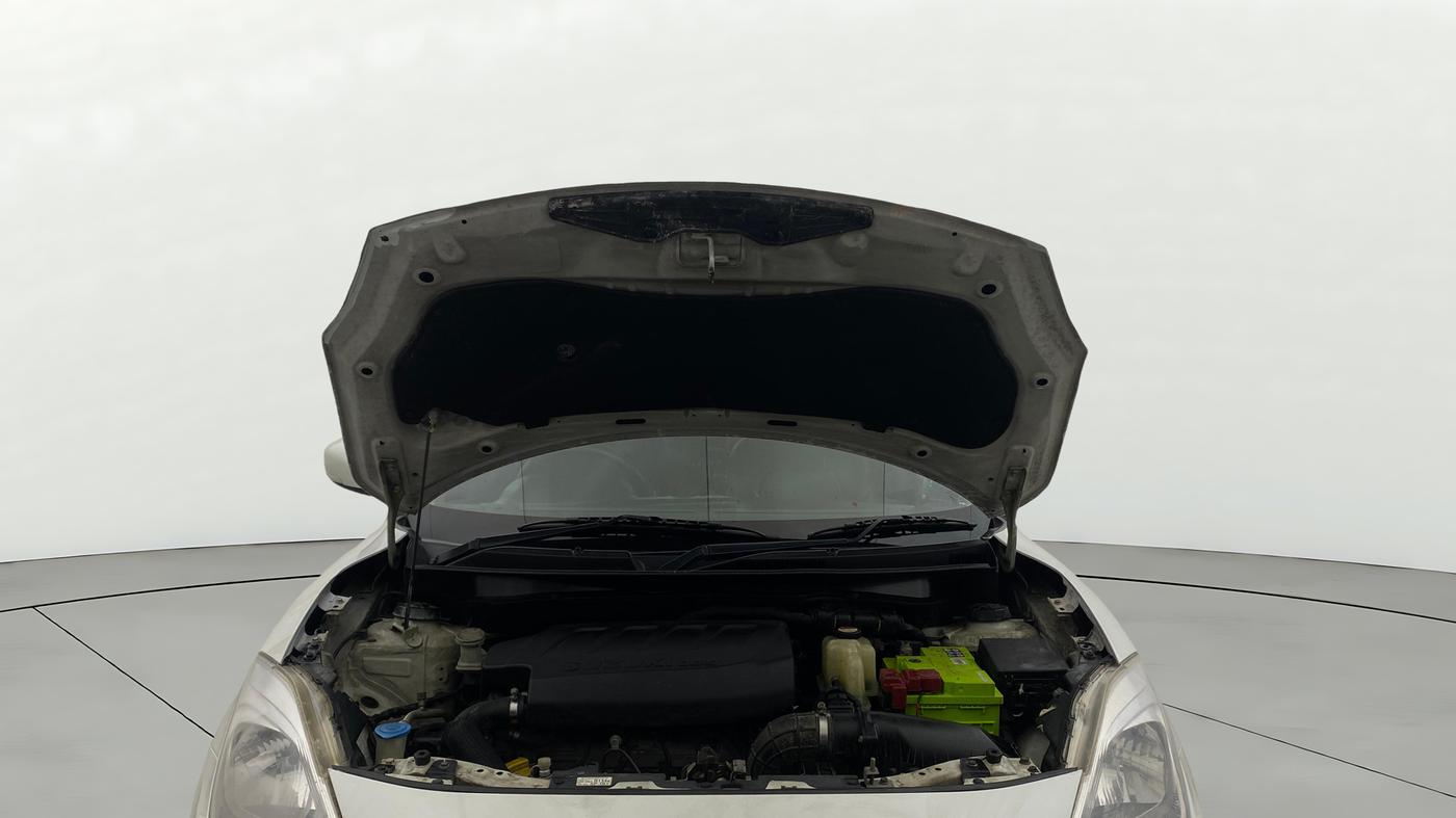 2018 Maruti Swift ZDI AMT, Diesel, Automatic, 1,29,619 km, Open Bonet