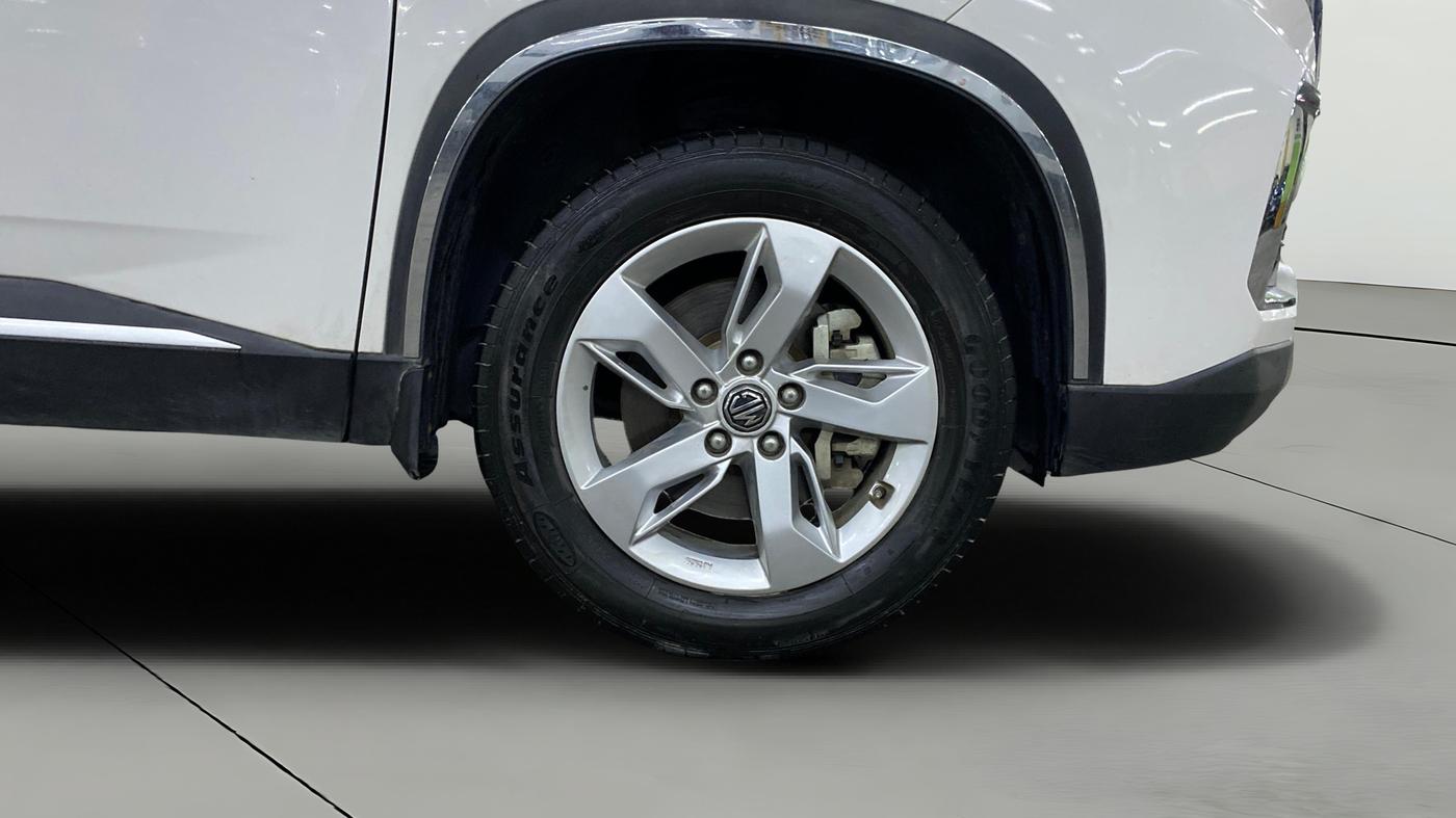 2021 MG HECTOR SUPER 1.5 PETROL, Petrol, Manual, 62,942 km, Right Front Wheel