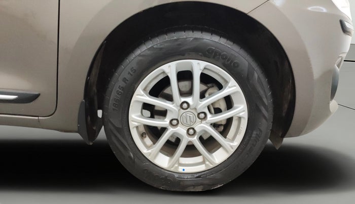 2021 Maruti Swift ZXI, Petrol, Manual, 27,489 km, Right Front Wheel