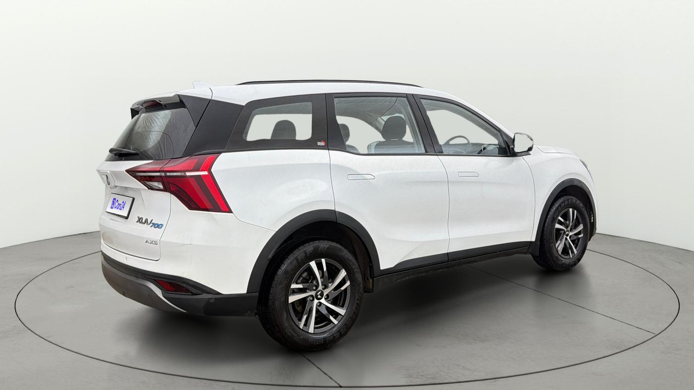2025 Mahindra XUV700 AX 5 P AT 5 STR, Petrol, Automatic, 3,138 km, Right Back Diagonal