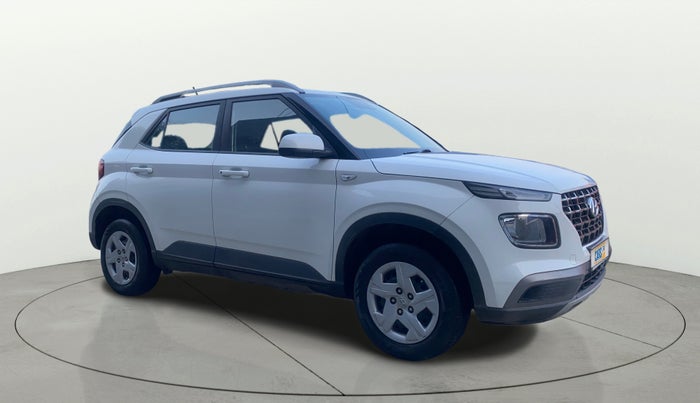 2020 Hyundai VENUE S 1.2, Petrol, Manual, 29,129 km, Right Front Diagonal