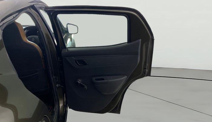 2016 Renault Kwid RXT 0.8, Petrol, Manual, 56,130 km, RHS Rear Door