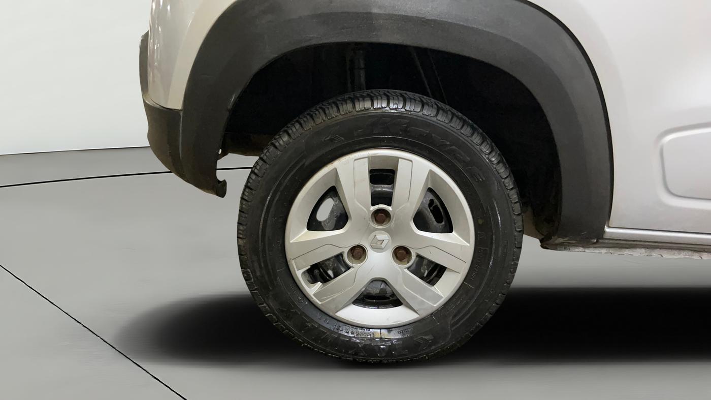 2018 Renault Kwid RXL, Petrol, Manual, 62,563 km, Right Rear Wheel