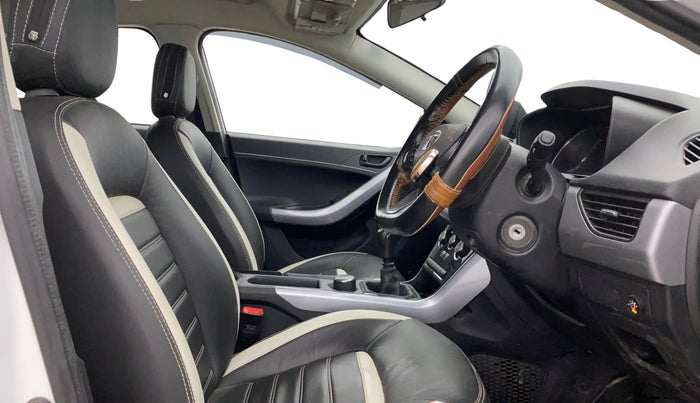 2022 Tata NEXON XE PETROL, CNG, Manual, 75,986 km, Right Side Front Door Cabin
