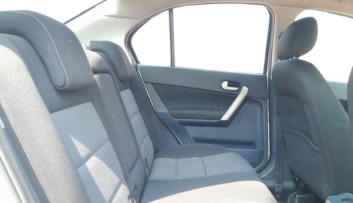 2013 Ford Classic CLXI 1.4 DIESEL, Diesel, Manual, 99,421 km, Right Side Rear Door Cabin