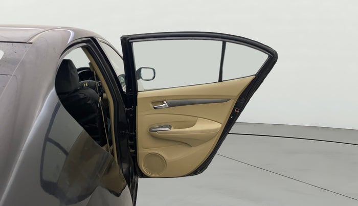 2013 Honda City 1.5L I-VTEC V MT SUNROOF, Petrol, Manual, 1,34,141 km, RHS Rear Door