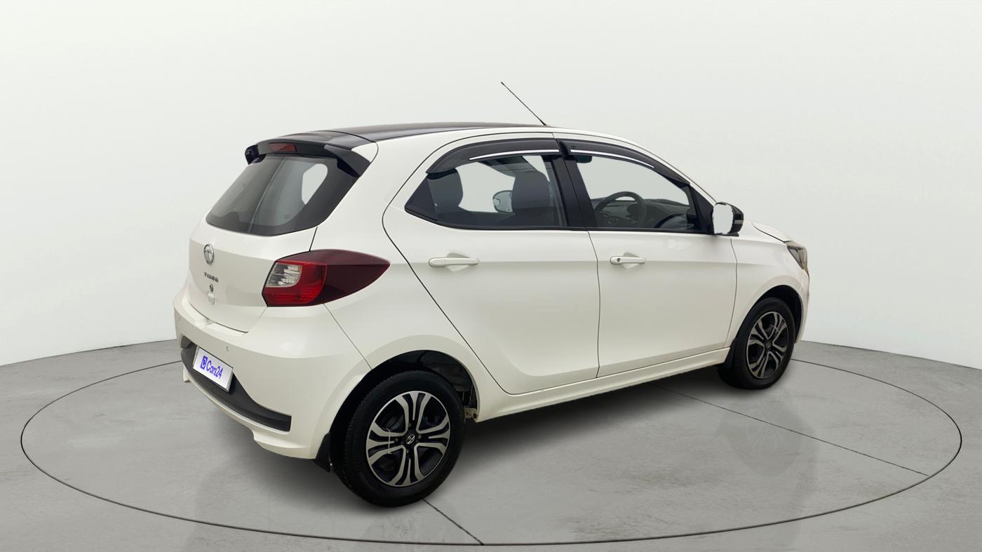 2023 Tata Tiago XT PETROL, Petrol, Manual, 30,715 km, Right Back Diagonal