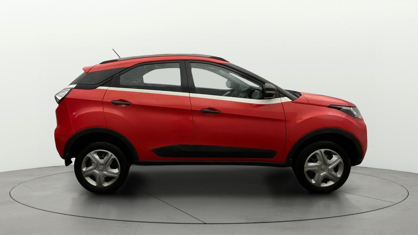 2021 Tata NEXON XMA PETROL, Petrol, Automatic, 23,105 km, Right Side View