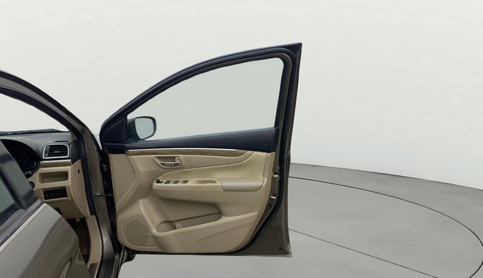 2018 Maruti Ciaz ZETA AT 1.5  SHVS PETROL, Petrol, Automatic, 62,036 km, RHS Front Door