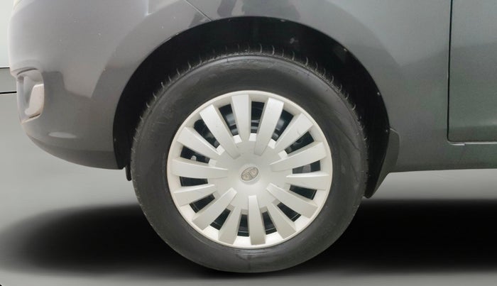 2015 Tata Zest XMS PETROL, Petrol, Manual, 38,215 km, Left Front Wheel