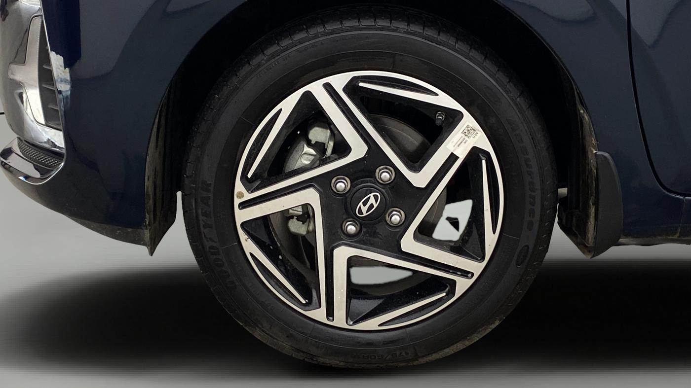 2025 Hyundai GRAND I10 NIOS Sportz (O) 1.2 Kappa AMT, Petrol, Automatic, 3,161 km, Left Front Wheel