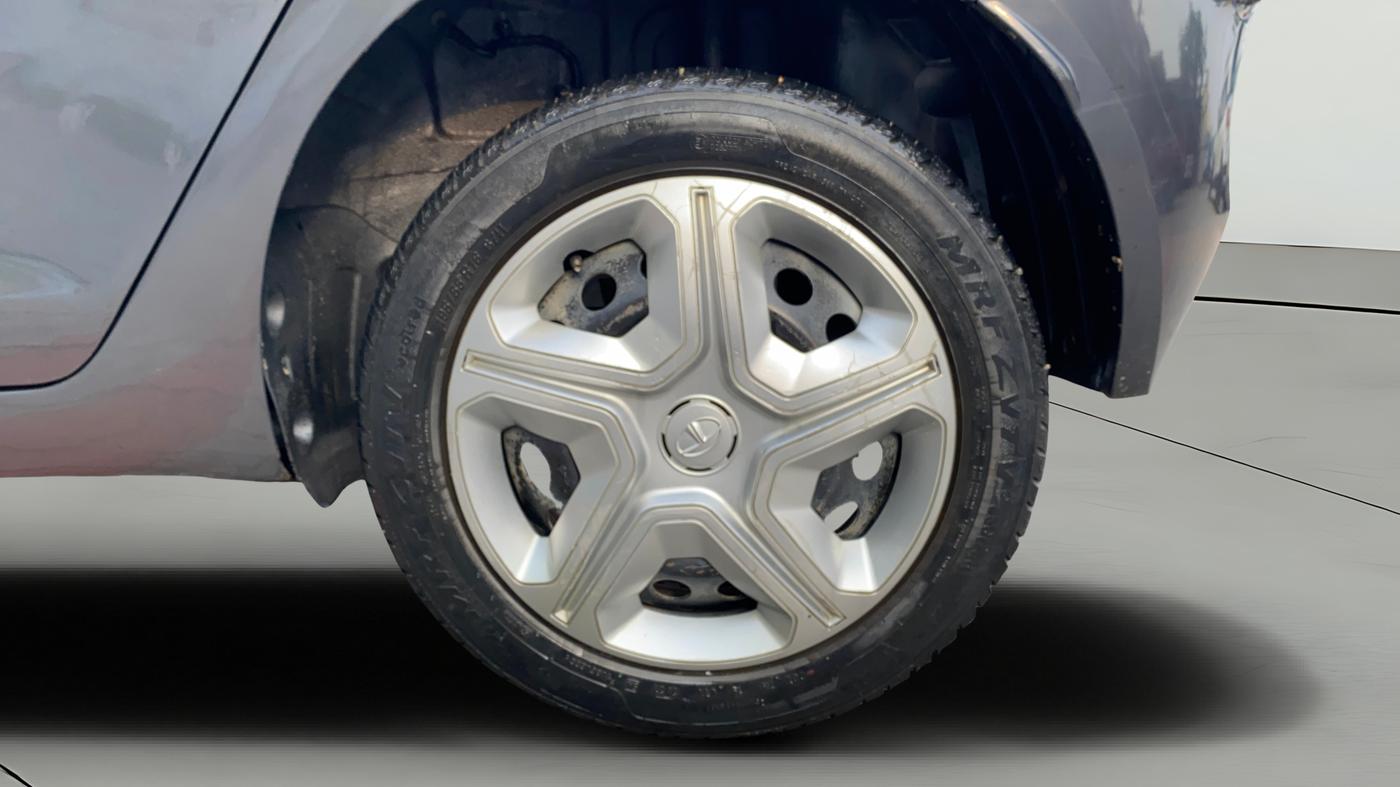 2021 Tata ALTROZ XT PETROL, Petrol, Manual, 55,138 km, Left Rear Wheel