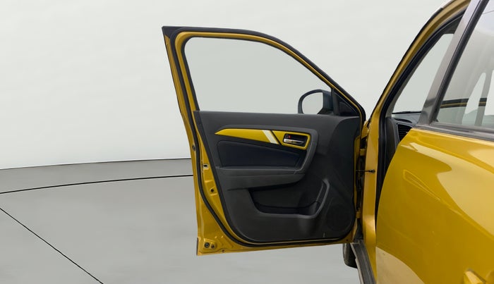 2016 Maruti Vitara Brezza ZDI PLUS DUAL TONE, Diesel, Manual, 61,834 km, LHS Front Door