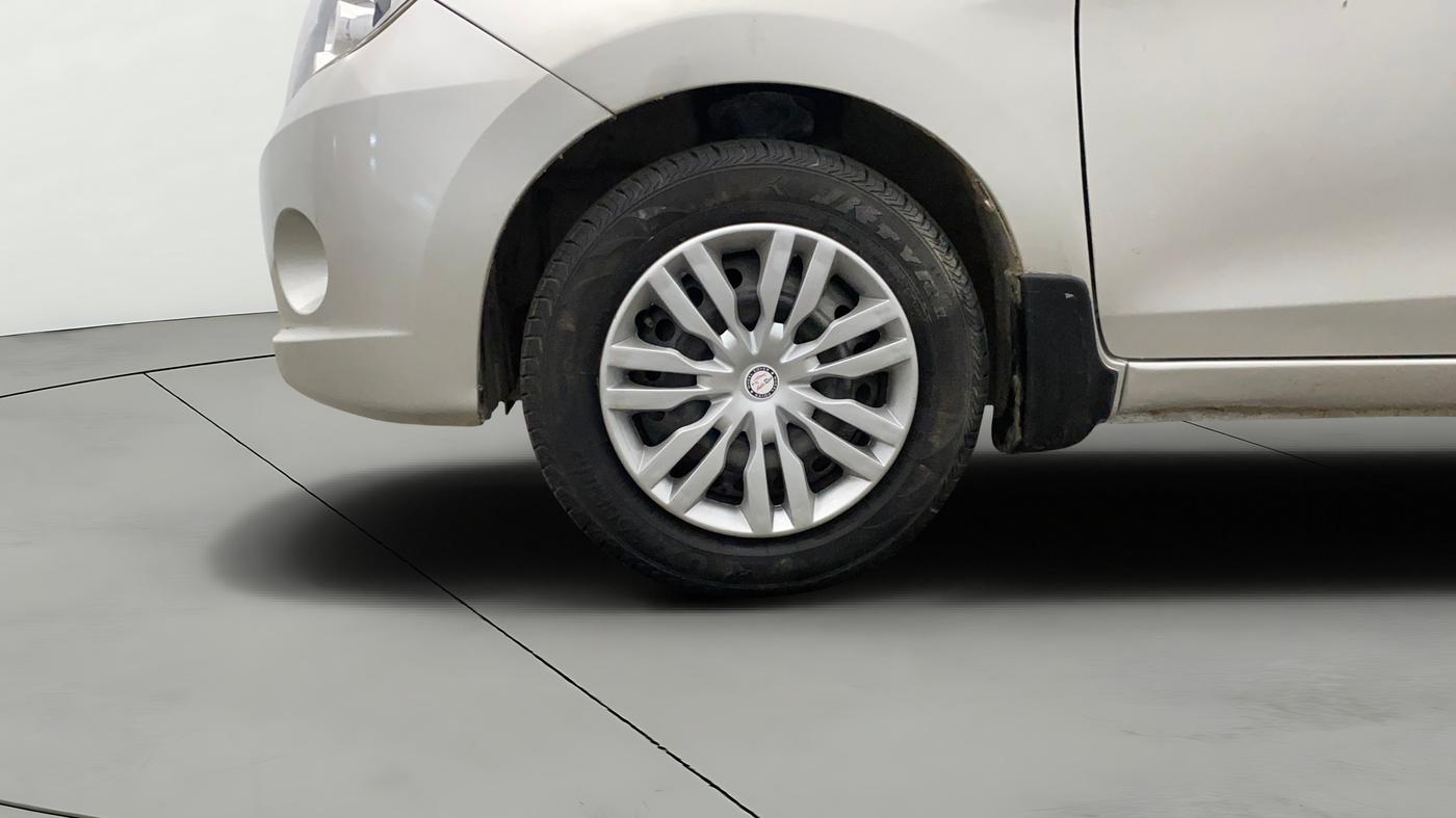 2016 Maruti Celerio ZXI, CNG, Manual, 71,491 km, Left Front Wheel