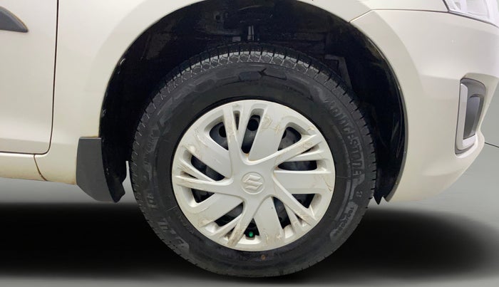 2017 Maruti Swift VXI O, Petrol, Manual, 37,485 km, Right Front Wheel